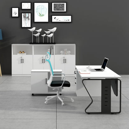 Sleek and Functional Fly Modern Desk for Your Workspace