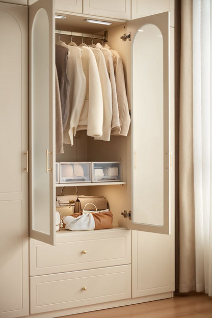Modern Wooden Wardrobe Closet with Stylish Storage Solution