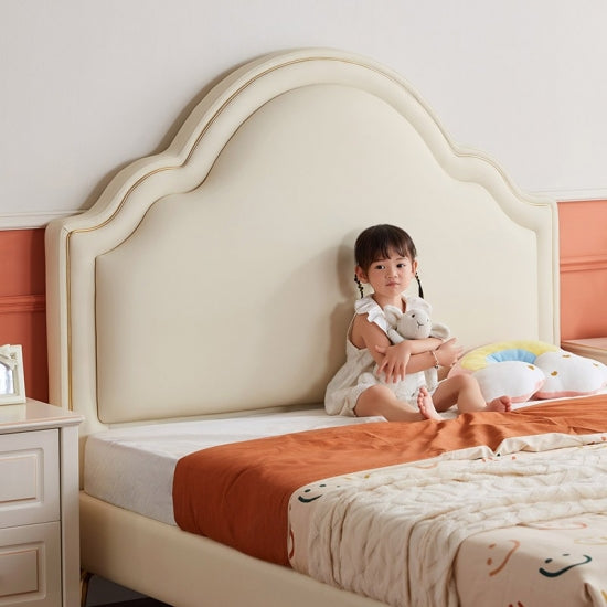 Lovely Kids Bed with Leather in a Complete Bedroom Set